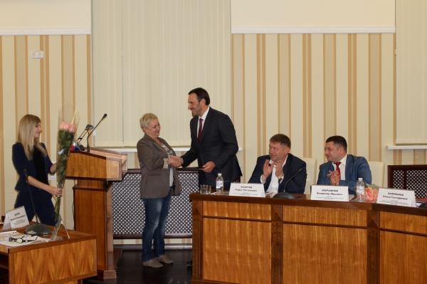 Работу Госкомрегистра за 2016 год оценили положительно - «Госкомрегистр»