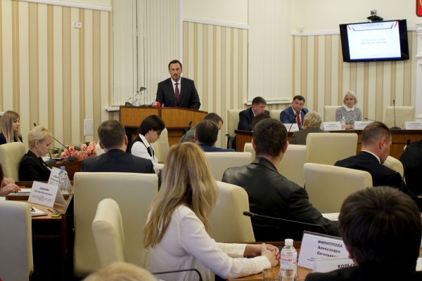 Основной ориентир работы Госкомрегистра в 2017 году — предоставление госуслуг в электронном виде - «Госкомрегистр»