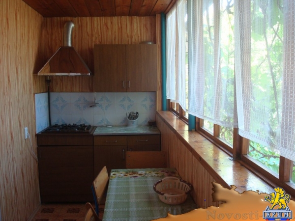 Отдых в Севастополе. Номера в коттедже, пляж Учкуевка Отдых в Крыму 2017 - жильё в Крыму без посредников - «Отдых в Севастополе»