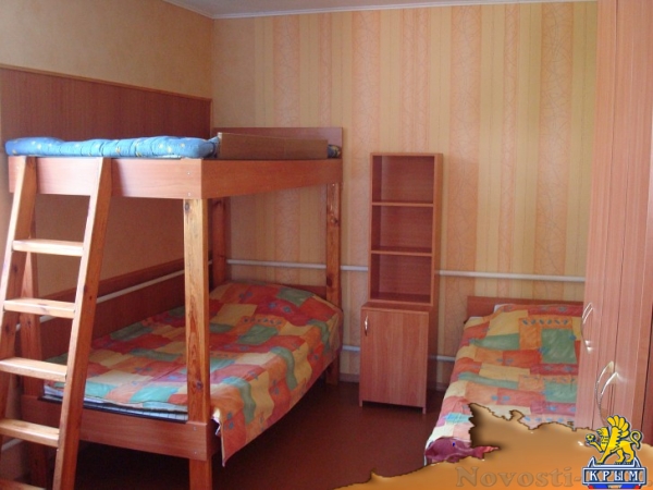 Отдых в Севастополе. Номера в коттедже, пляж Учкуевка Отдых в Крыму 2017 - жильё в Крыму без посредников - «Отдых в Севастополе»