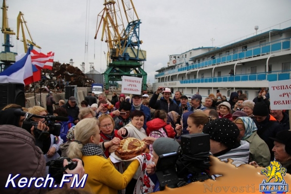 В Крыму встретили "Русь Великую" (ФОТОФАКТ) - «Симферополь»