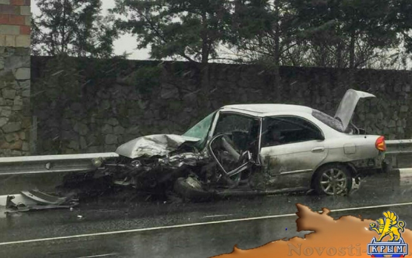 На Объездной Симферополя "лоб в лоб" столкнулись две иномарки (ФОТО) - «Симферополь»