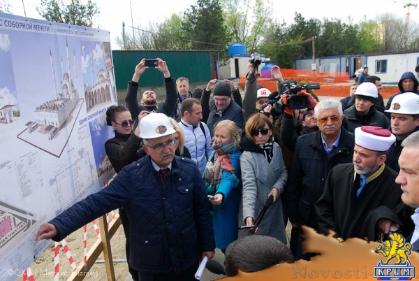 В Симферополе заложили фундамент будущей Соборной мечети (ФОТО) - «Симферополь»