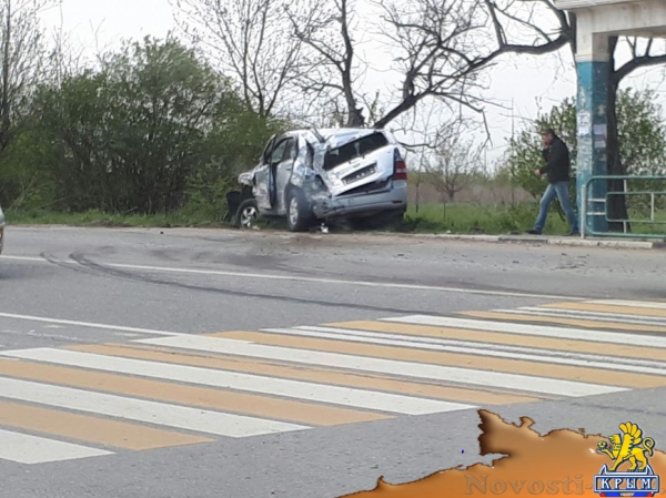 На трассе Симферополь-Феодосия в ДТП попали фура и внедорожник (ФОТО) - «Симферополь»