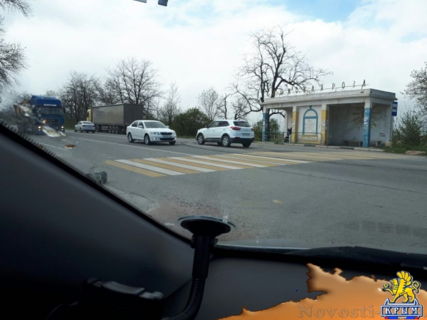 На трассе Симферополь-Феодосия в ДТП попали фура и внедорожник (ФОТО) - «Симферополь»