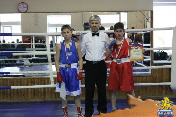 Керченские боксеры взяли золото и серебро республиканского первенства - «Керчь»