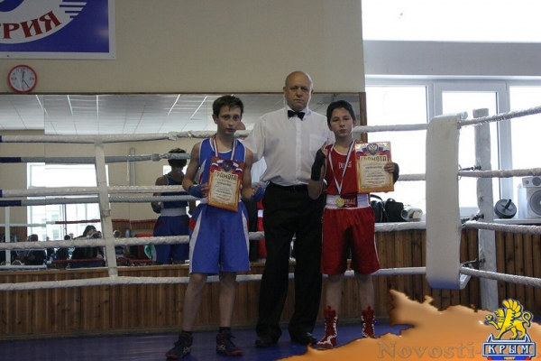 Керченские боксеры взяли золото и серебро республиканского первенства - «Керчь»
