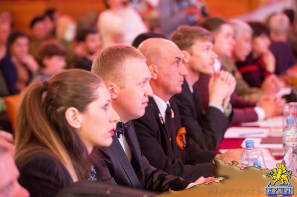 Финал студенческого военно-патриотического конкурса «Правнуки Победы – 2017» прошел в КФУ (ФОТО) - «Политика Крыма» Финал студенческого военно-патриотического конкурса «Правнуки Победы – 2017» прошел в КФУ (ФОТО) - «Политика Крыма»