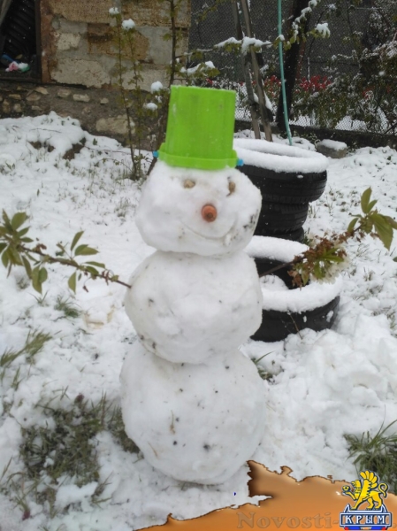 Крымчане в соцсетях хвастаются апрельскими снеговиками - «Общество»