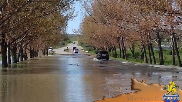 В Крыму река затопила поселок - «Происшествия»
