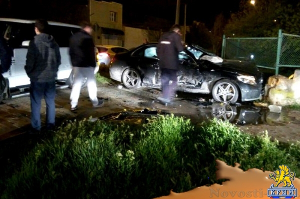Двое пассажиров и 18-летняя водитель Mercedes пострадали в столкновении с джипом в Евпатории (ФОТО) - «Общество Крыма»