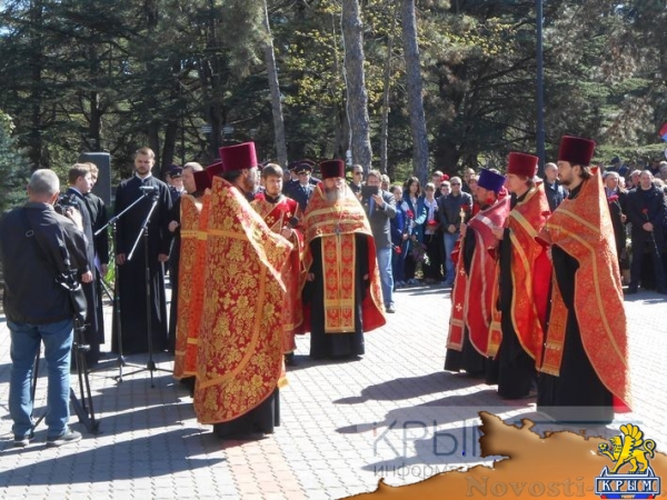 Траурный митинг в память о жертвах Чернобыльской катастрофы прошел в Симферополе (ФОТО) - «Общество Крыма» Траурный митинг в память о жертвах Чернобыльской катастрофы прошел в Симферополе (ФОТО) - «Общество Крыма»