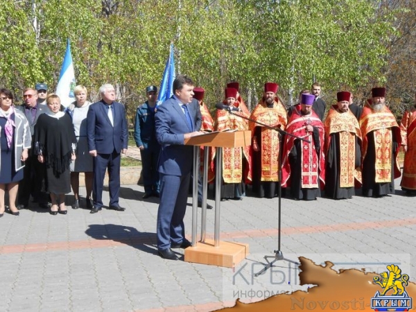 Траурный митинг в память о жертвах Чернобыльской катастрофы прошел в Симферополе (ФОТО) - «Общество Крыма» Траурный митинг в память о жертвах Чернобыльской катастрофы прошел в Симферополе (ФОТО) - «Общество Крыма»