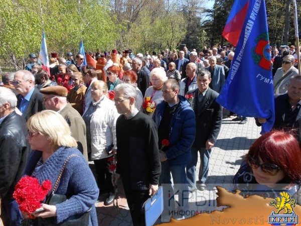 Траурный митинг в память о жертвах Чернобыльской катастрофы прошел в Симферополе (ФОТО) - «Общество Крыма» Траурный митинг в память о жертвах Чернобыльской катастрофы прошел в Симферополе (ФОТО) - «Общество Крыма»