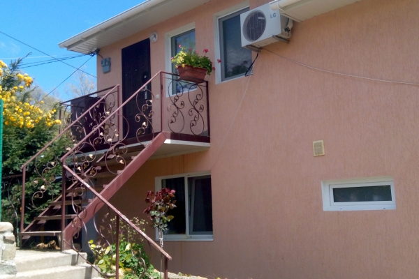 Госземинспекторы проводят проверку законности размещения 124 объектов недвижимости на территории «Артека» - «Госкомрегистр»