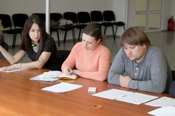 Специалисты Госкомрегистра продолжают проводить консультации для органов государственной власти по электронной подаче документов - «Госкомрегистр»