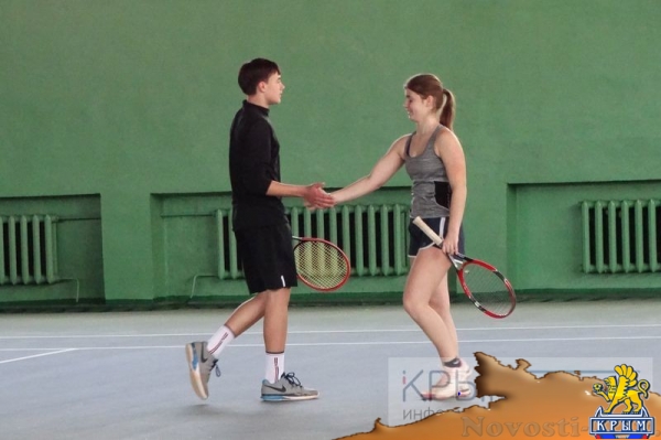 Спортсмены из восьми регионов России стали призёрами Кубка Федерации тенниса Крыма (ФОТО) - «Спорт Крыма» Спортсмены из восьми регионов России стали призёрами Кубка Федерации тенниса Крыма (ФОТО) - «Спорт Крыма»