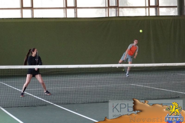Спортсмены из восьми регионов России стали призёрами Кубка Федерации тенниса Крыма (ФОТО) - «Спорт Крыма» Спортсмены из восьми регионов России стали призёрами Кубка Федерации тенниса Крыма (ФОТО) - «Спорт Крыма»