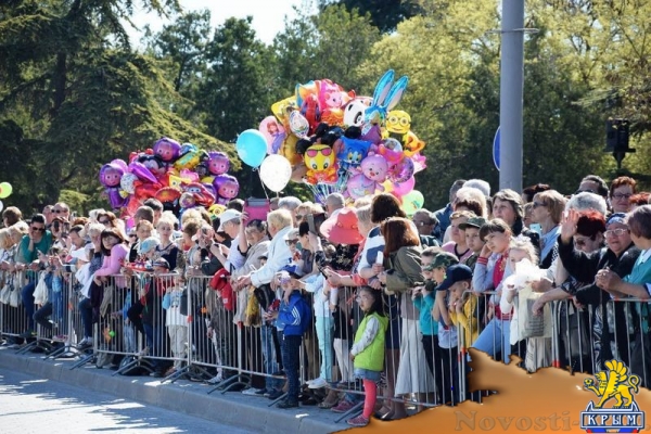 Праздник, посвященный открытию курортного сезона, стартовал в Евпатории (ФОТО) - «Экономика Крыма»