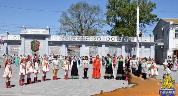 Праздник, посвященный открытию курортного сезона, стартовал в Евпатории (ФОТО) - «Экономика Крыма»