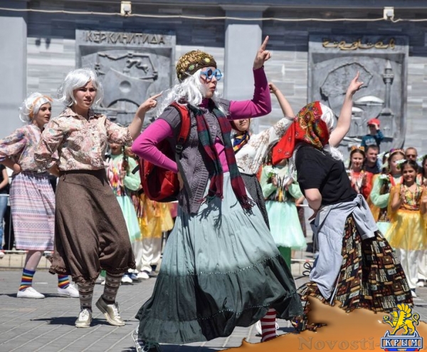 Праздник, посвященный открытию курортного сезона, стартовал в Евпатории (ФОТО) - «Экономика Крыма»