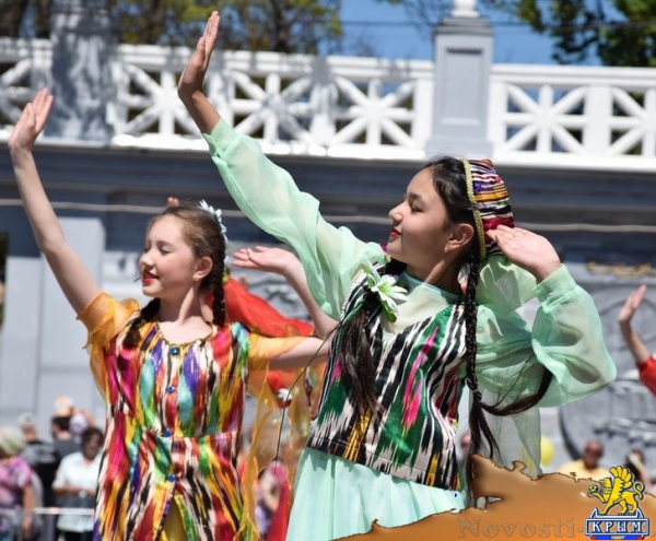 Праздник, посвященный открытию курортного сезона, стартовал в Евпатории (ФОТО) - «Экономика Крыма»