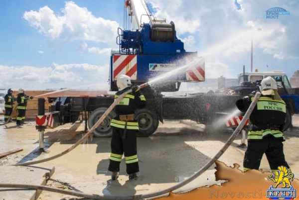 Спасатели учились тушить стройку Керченского моста - «Керчь»
