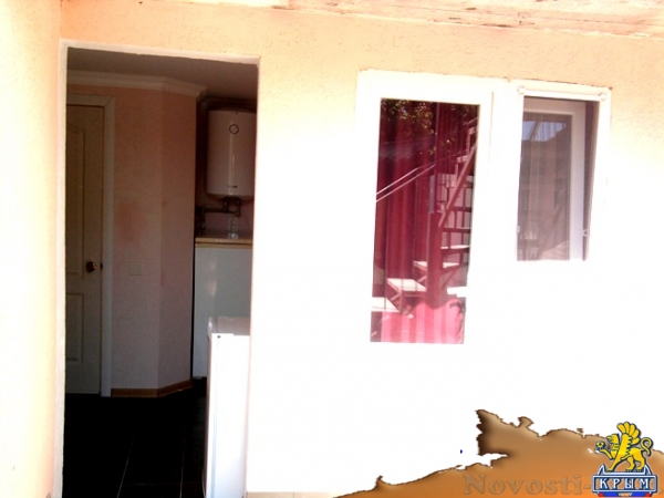 Отдых в Феодосии. Сдаю двухэтаж.Коттэдж на 4-5 чел. в Феодосии Отдых в Крыму 2017 - жильё в Крыму без посредников - «Отдых в Феодосии»