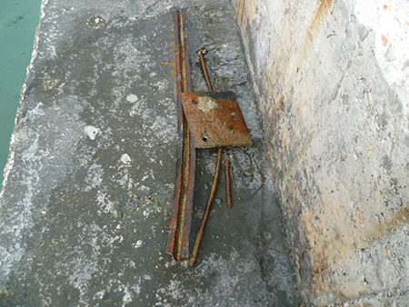 Сотрудники аварийно-спасательной службы «КРЫМ-СПАС» продолжают обследовать пляжи Республики - «МЧС»