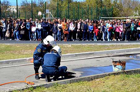 Сергей Шахов: в преддверии летних каникул школьникам необходимо напомнить о простых рекомендациях по правилам безопасности - «МЧС» Сергей Шахов: в преддверии летних каникул школьникам необходимо напомнить о простых рекомендациях по правилам безопасности - «МЧС»
