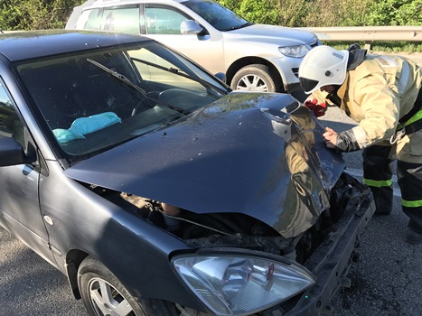 Информация о ДТП в районе с. Лозовое на трассе «Ялта-Симферополь» - «МЧС» Информация о ДТП в районе с. Лозовое на трассе «Ялта-Симферополь» - «МЧС»