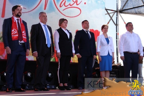 Ялтинцы отметили Первомай праздничной демонстрацией на главной улице города (ФОТО) - «Общество Крыма»