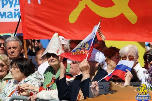 Ялтинцы отметили Первомай праздничной демонстрацией на главной улице города (ФОТО) - «Общество Крыма»