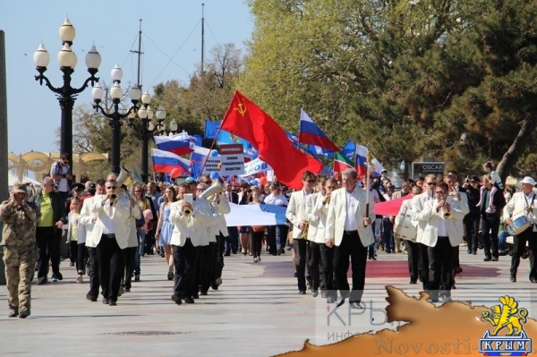 Ялтинцы отметили Первомай праздничной демонстрацией на главной улице города (ФОТО) - «Общество Крыма»