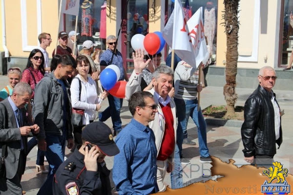 Ялтинцы отметили Первомай праздничной демонстрацией на главной улице города (ФОТО) - «Общество Крыма»