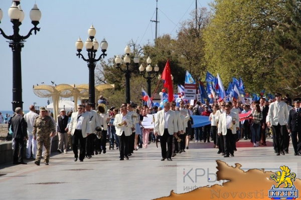 Ялтинцы отметили Первомай праздничной демонстрацией на главной улице города (ФОТО) - «Общество Крыма»