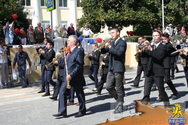 Первомай продолжил праздник открытия курортного сезона в Алуште (ФОТО) - «Общество Крыма»