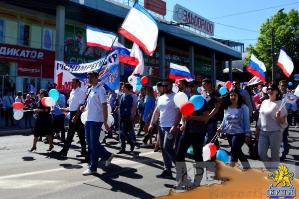 Более 20 тысяч крымчан приняли участие в первомайской демонстрации в Симферополе (ФОТО, ВИДЕО) - «Общество Крыма» Более 20 тысяч крымчан приняли участие в первомайской демонстрации в Симферополе (ФОТО, ВИДЕО) - «Общество Крыма»