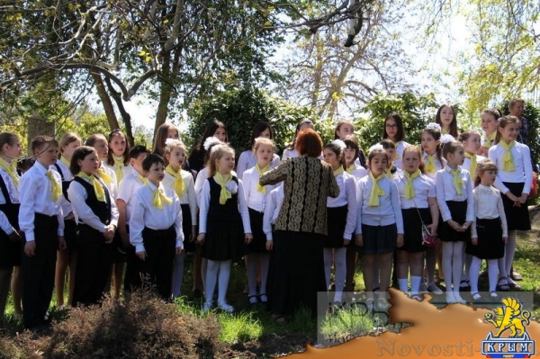 Традиционный праздник «Белого цветка» состоялся в Ливадии в День памяти святых жен-мироносиц (ФОТО) - «Общество Крыма»