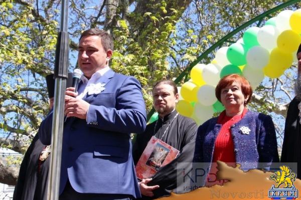 Традиционный праздник «Белого цветка» состоялся в Ливадии в День памяти святых жен-мироносиц (ФОТО) - «Общество Крыма»