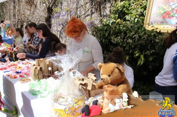 Традиционный праздник «Белого цветка» состоялся в Ливадии в День памяти святых жен-мироносиц (ФОТО) - «Общество Крыма»