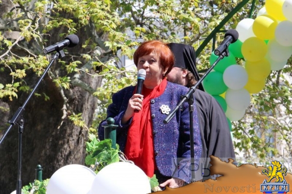 Традиционный праздник «Белого цветка» состоялся в Ливадии в День памяти святых жен-мироносиц (ФОТО) - «Общество Крыма»