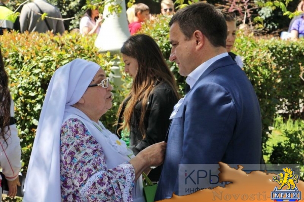 Традиционный праздник «Белого цветка» состоялся в Ливадии в День памяти святых жен-мироносиц (ФОТО) - «Общество Крыма»