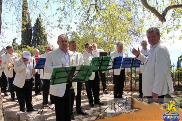 Традиционный праздник «Белого цветка» состоялся в Ливадии в День памяти святых жен-мироносиц (ФОТО) - «Общество Крыма»