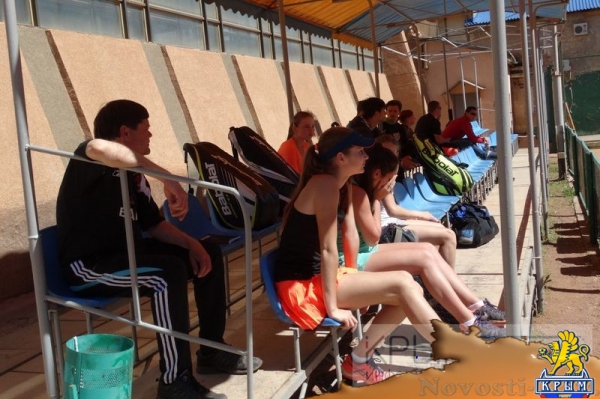 Теннисисты из Московской области, Ростова-на-Дону и Санкт-Петербурга в Симферополе стали победителями первенства Южного федерального округа в категории до 17 лет (ФОТО) - «Возвращение в Россию»