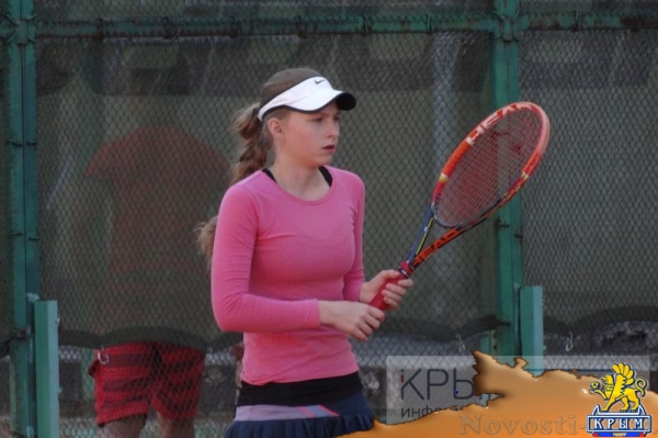 Теннисисты из Московской области, Ростова-на-Дону и Санкт-Петербурга в Симферополе стали победителями первенства Южного федерального округа в категории до 17 лет (ФОТО) - «Возвращение в Россию»