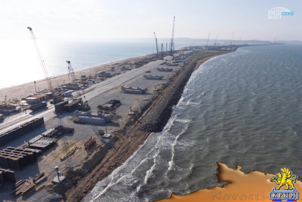 Строители построили половину опор Крымского моста (ФОТО) - «Симферополь»
