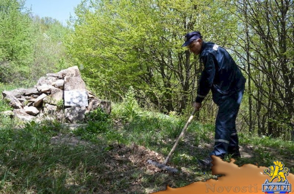 Спасатели привели в порядок два труднодоступных памятника ВОВ в Крымских горах (ФОТО) - «Культура Крыма»