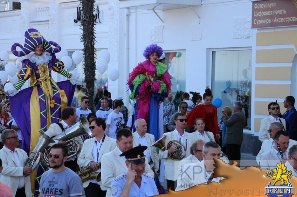 «Екатерининская миля» в Ялте завершила цикл праздничных мероприятий в честь открытия курортного сезона в Крыму (ФОТО) - «Туризм Крыма»