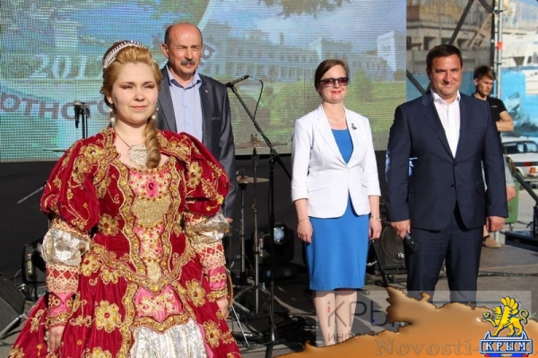 «Екатерининская миля» в Ялте завершила цикл праздничных мероприятий в честь открытия курортного сезона в Крыму (ФОТО) - «Туризм Крыма»